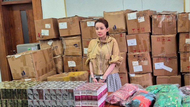 Tang vật gồm nhiều loại thực phẩm chức năng chứa chất cấm độc hại